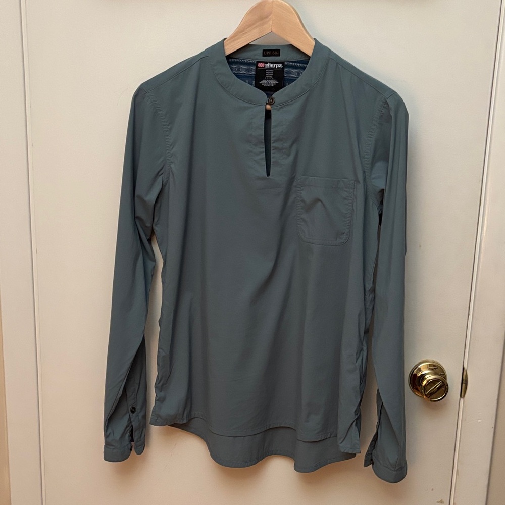 Sherpa adventure gear women’s UPS 50+ shirt, size medium